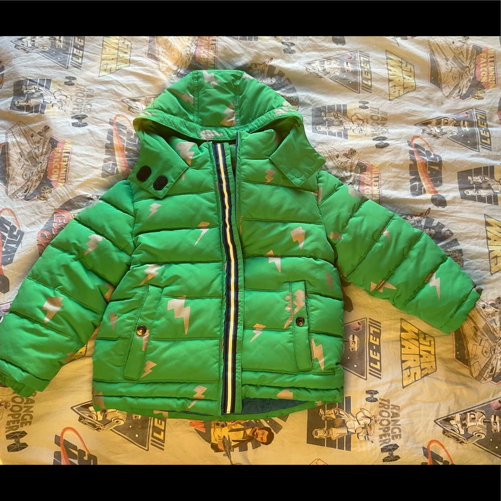 Mini Boden water resistant puffer jacket with hoodie, size 5-6 (116cm) Green